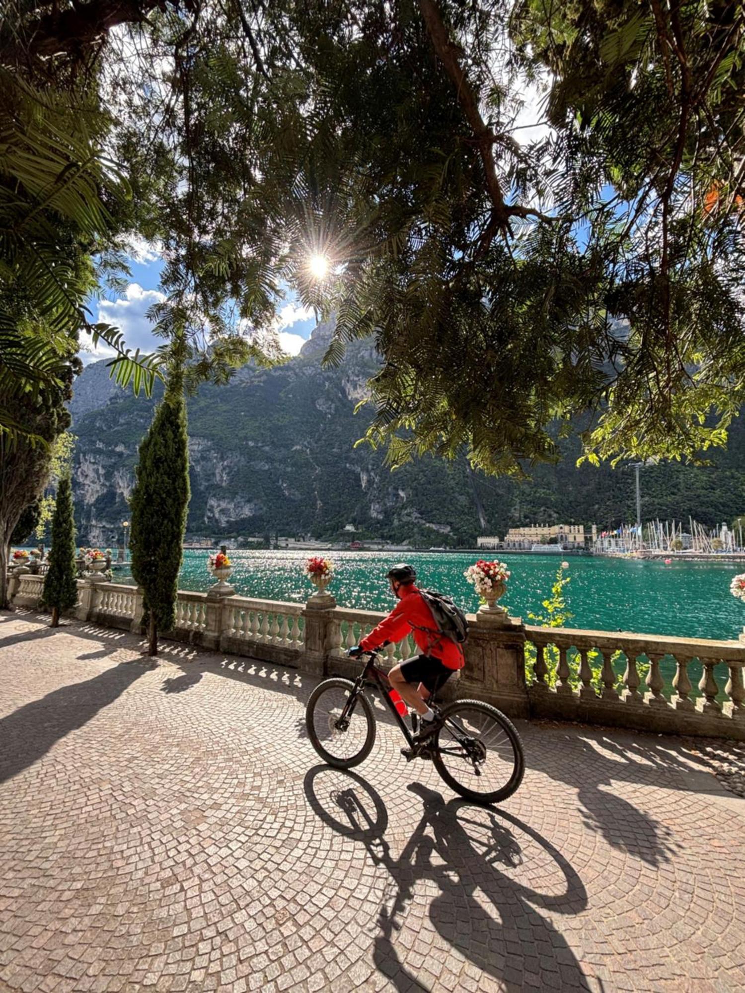 Palazzo Riccamboni Apartment Riva del Garda Ngoại thất bức ảnh